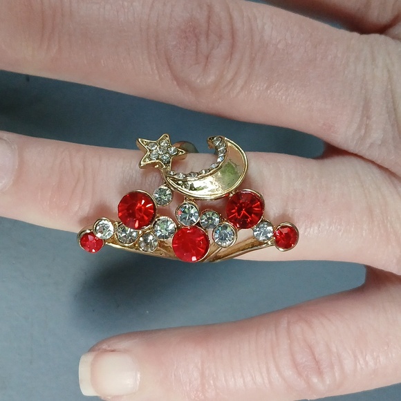 New Celestial Gold Tone Ring. - Picture 3 of 11